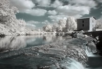 Photographie Infrarouge, Moulin de la Roche, pr&egrave;s de Tiffauges en Vend&eacute;e